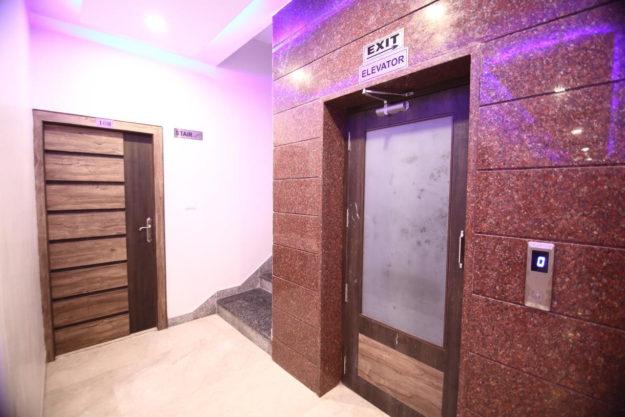 Regal Hotel And Restaurant Matura Exterior foto